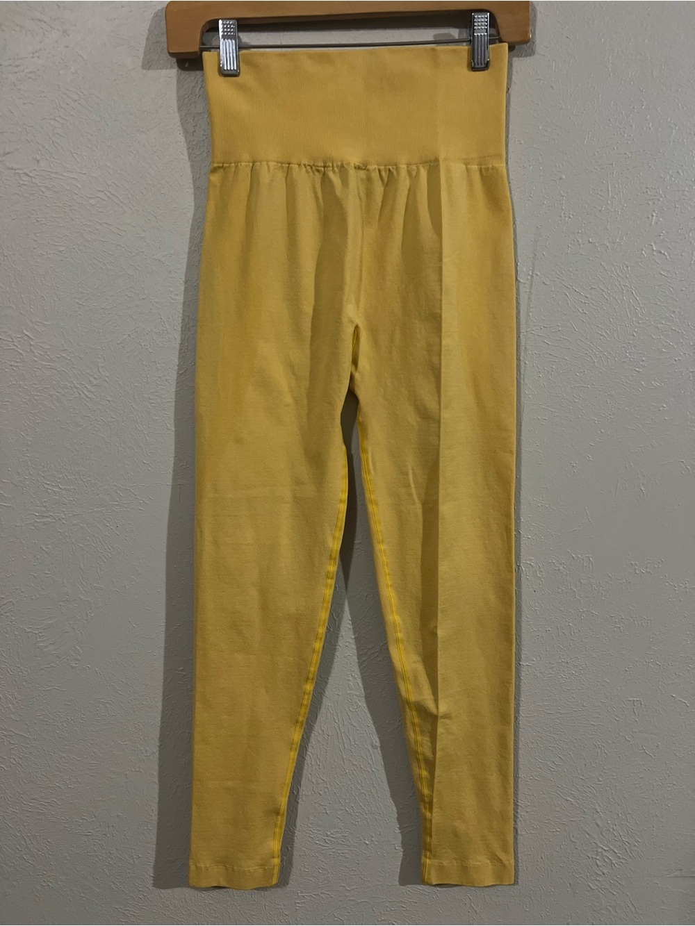 BarHog Yellow High-Waist Leggings size Large